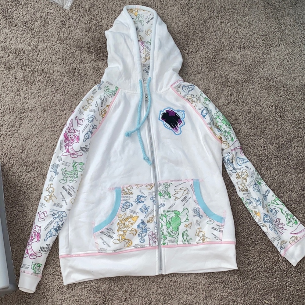 Womens Walt Disney World Ink & Paint collection hoodie size M NWT